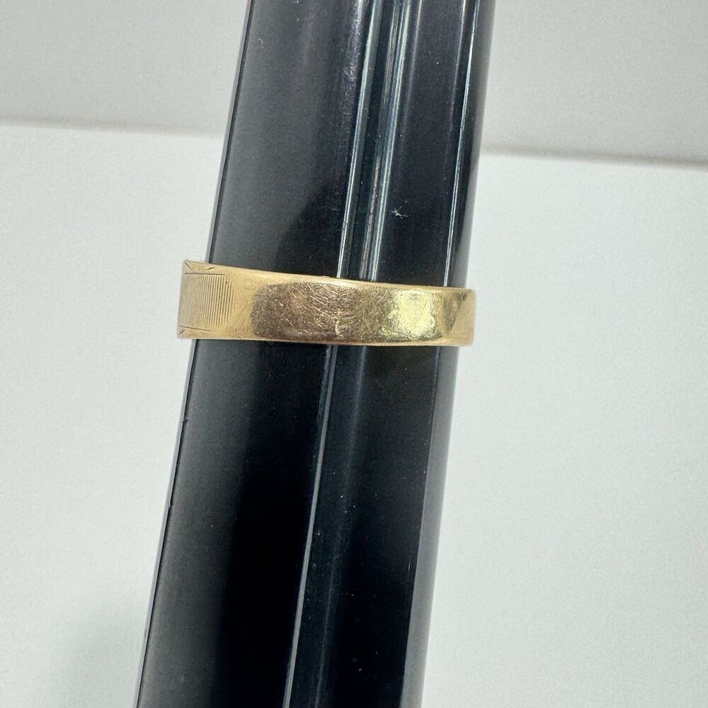 14K Gold Diamond Etched Vintage Wedding Band Sz 10.5 5 Grams Two Tone - Picture 4 of 11